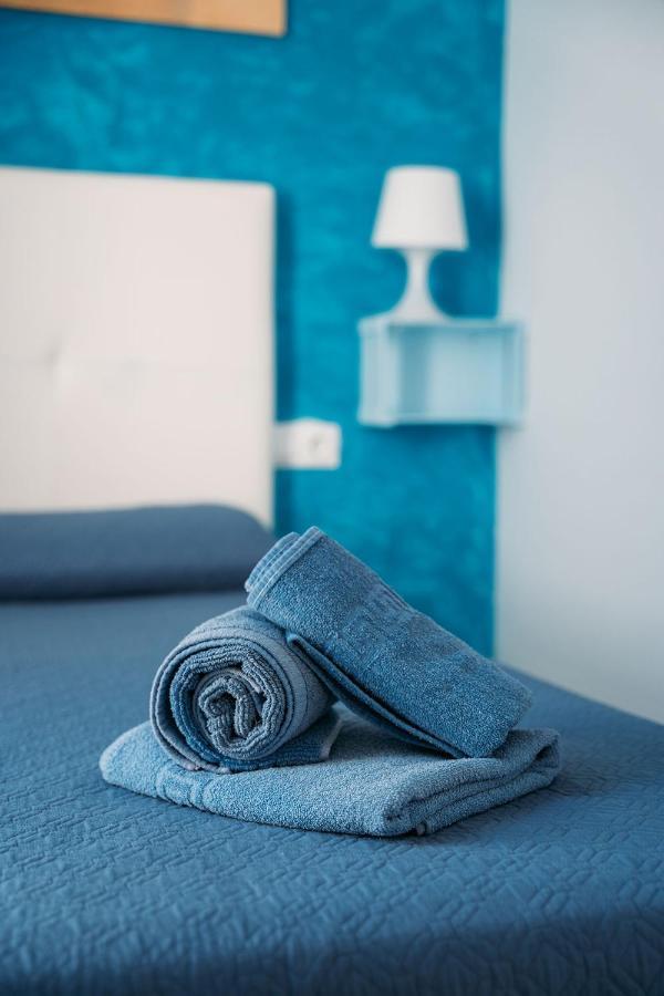 Hostal Brisas De Conil Conil De La Frontera Ngoại thất bức ảnh